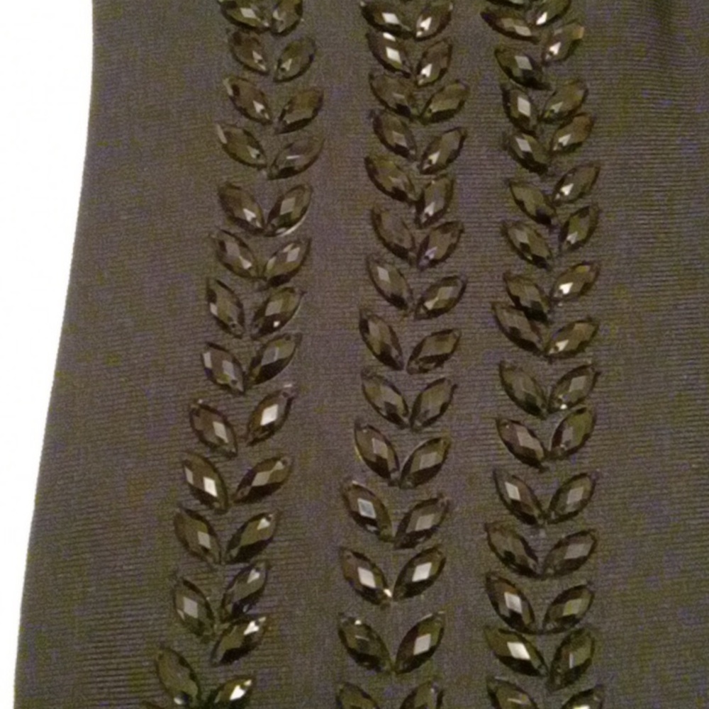 Dress - Picture 3 of 4